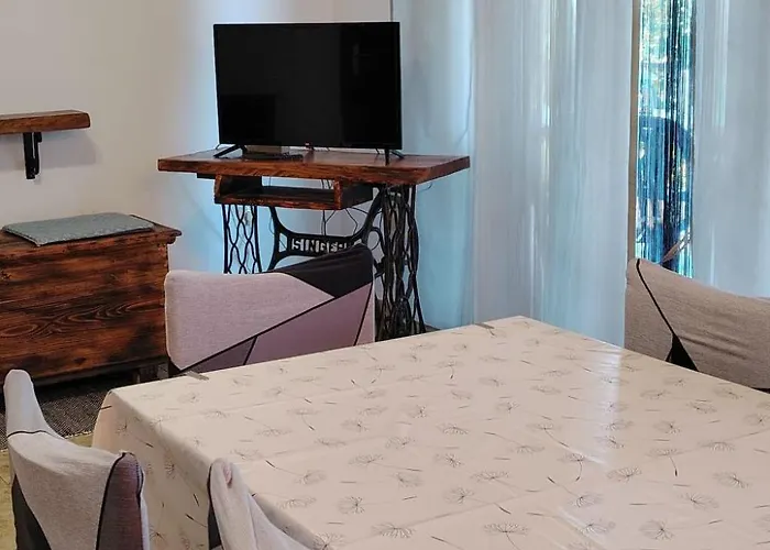 Hébergement de vacances In Mit Terrasse Und Garten By Interhome